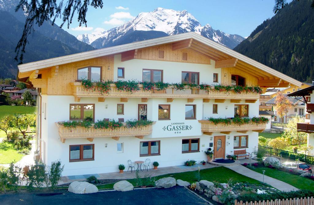 Landhaus Gasser Mayrhofen Zewnętrze zdjęcie