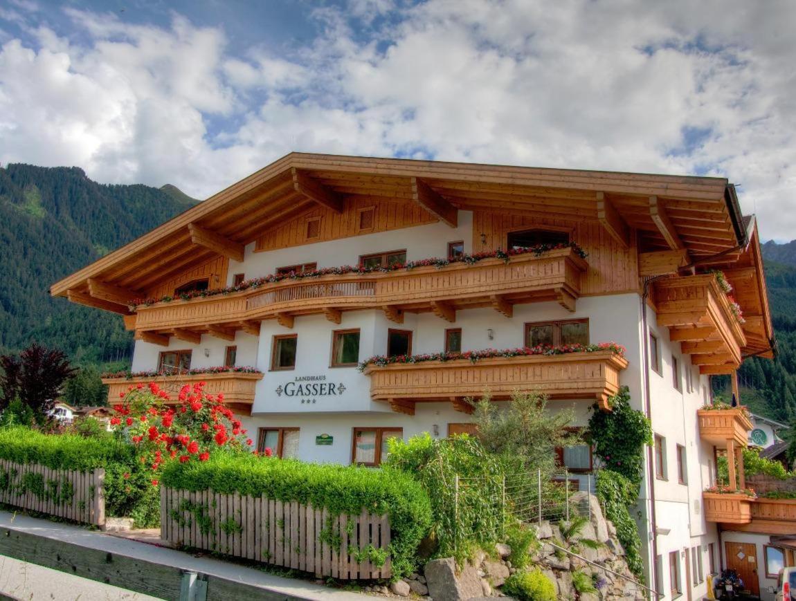 Landhaus Gasser Mayrhofen Zewnętrze zdjęcie